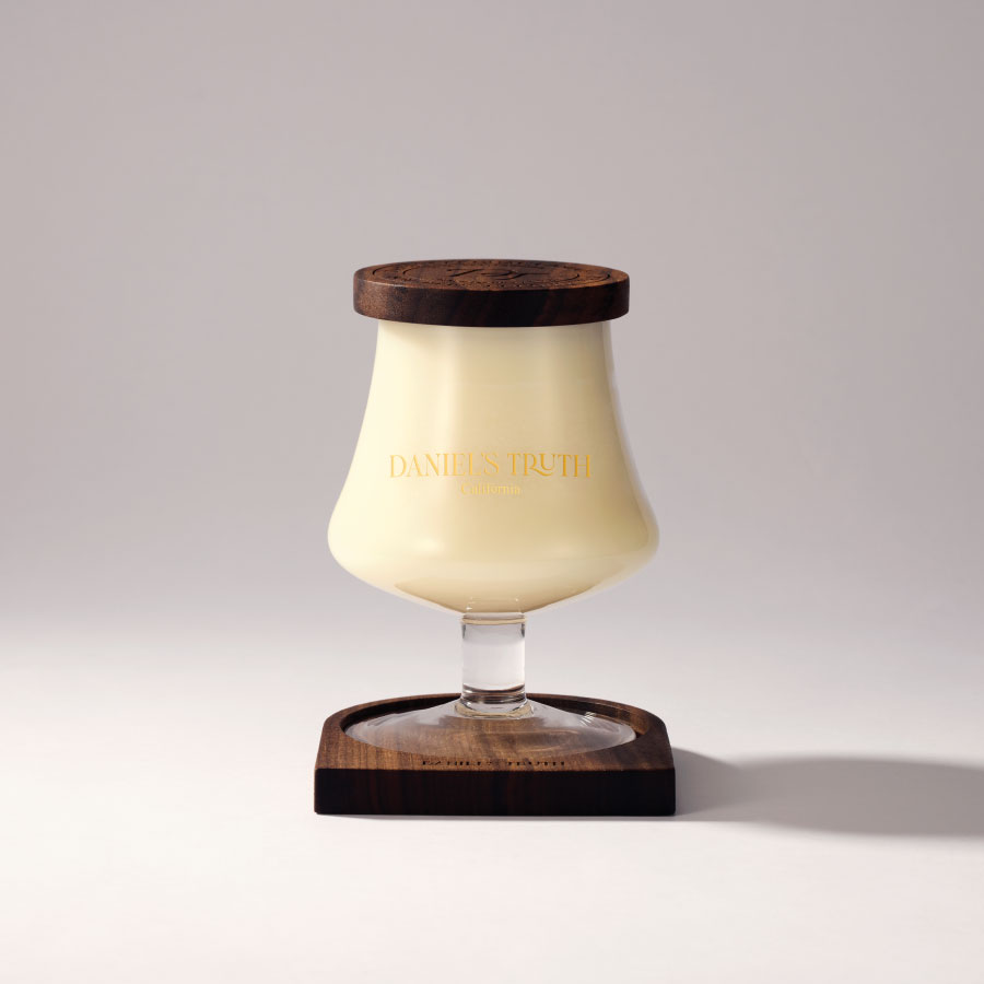 Cognac Candle Signature Night Shell
